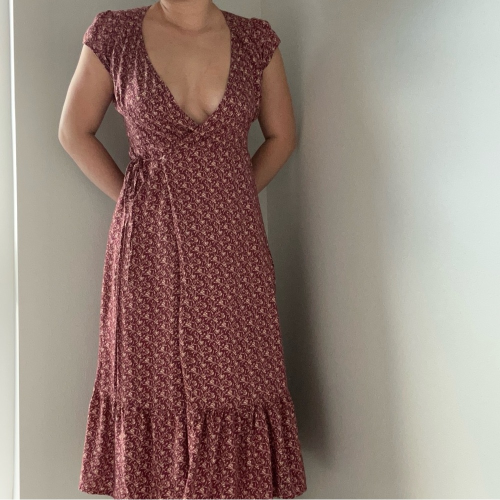 Red Faherty Cottagecore Floral Wrap Midi Dress - XS